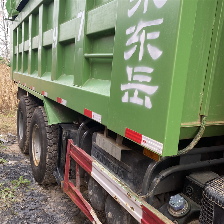 豪沃後八輪翻斗車轉讓二手德龍後八輪渣土車出售國五自卸車