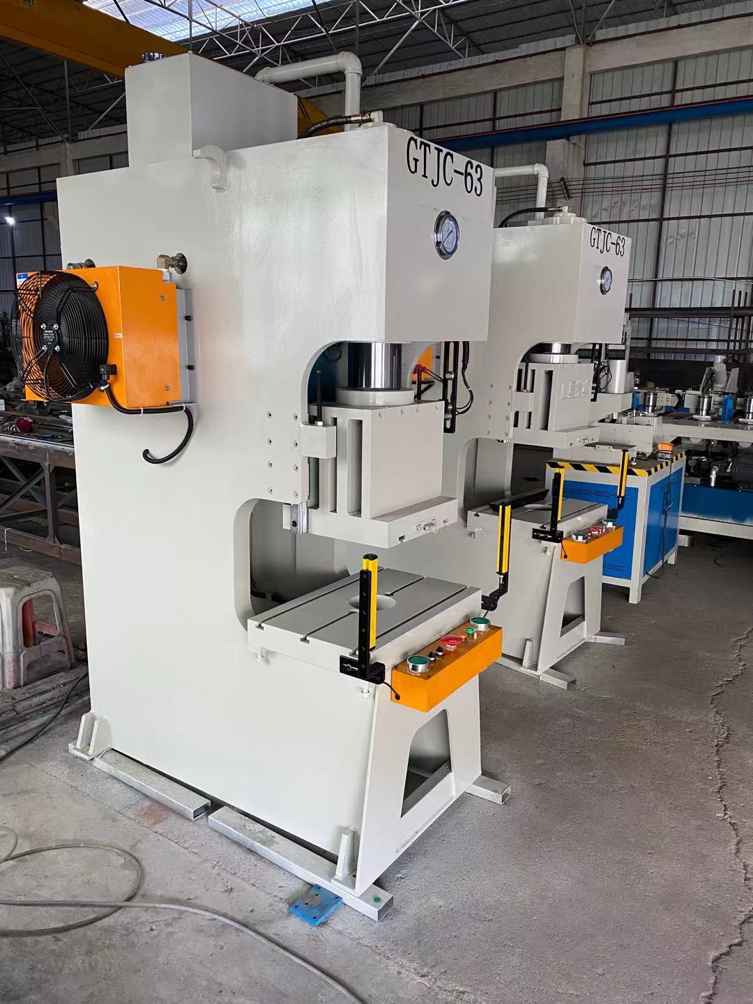 63吨开口式液压冲床冲压拉伸