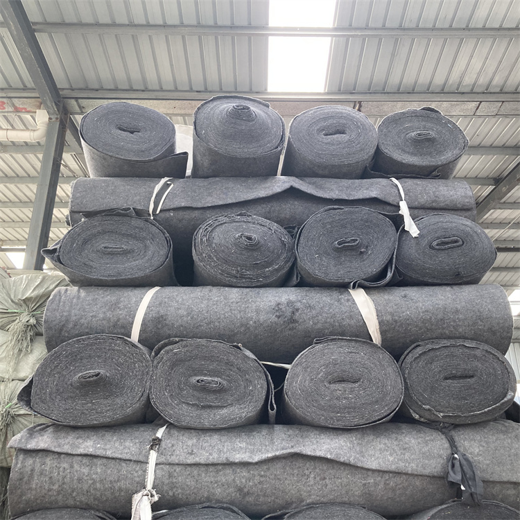 养殖大棚保温隔热黑心棉高强抗拉养护毡弘业品牌