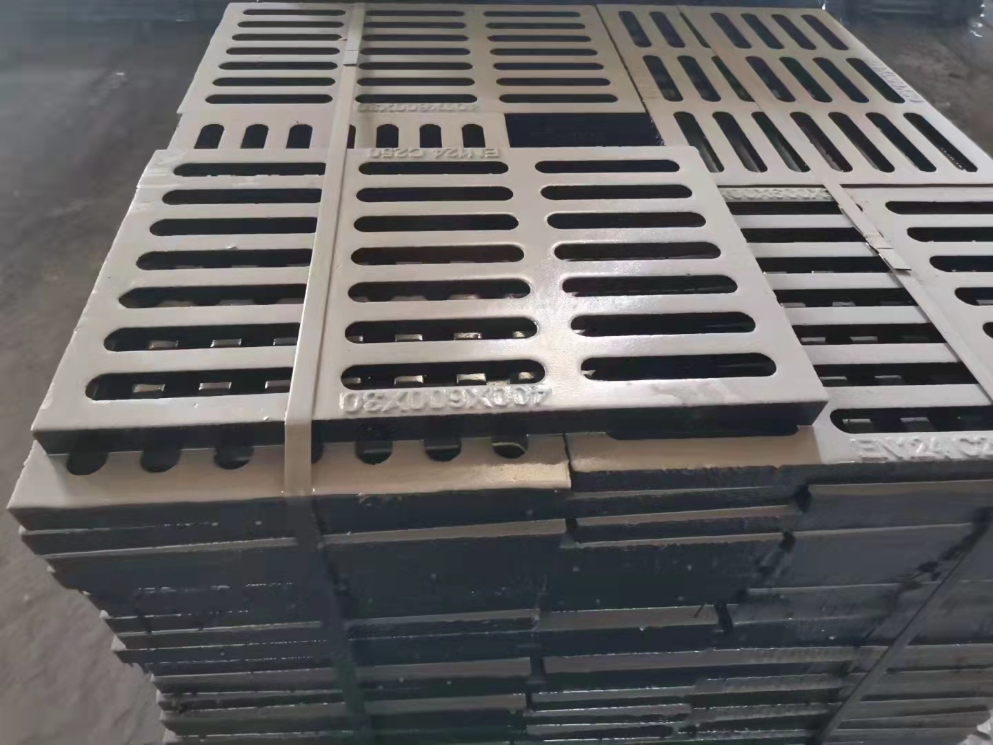 球墨铸铁雨水污水篦子 沧州盐山建良厂家 大量库存单篦套篦均有库存