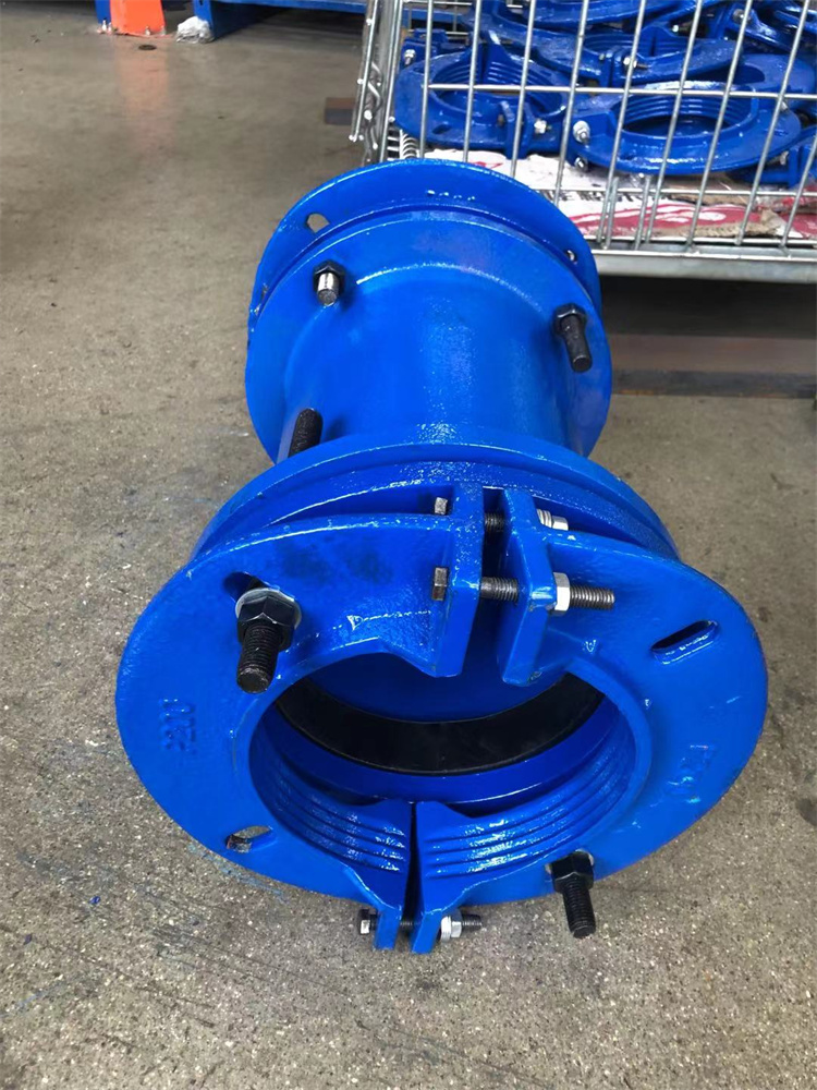 pe管防脱接头江皓生产接管器pvc防脱双向接管器两用接管器pn100