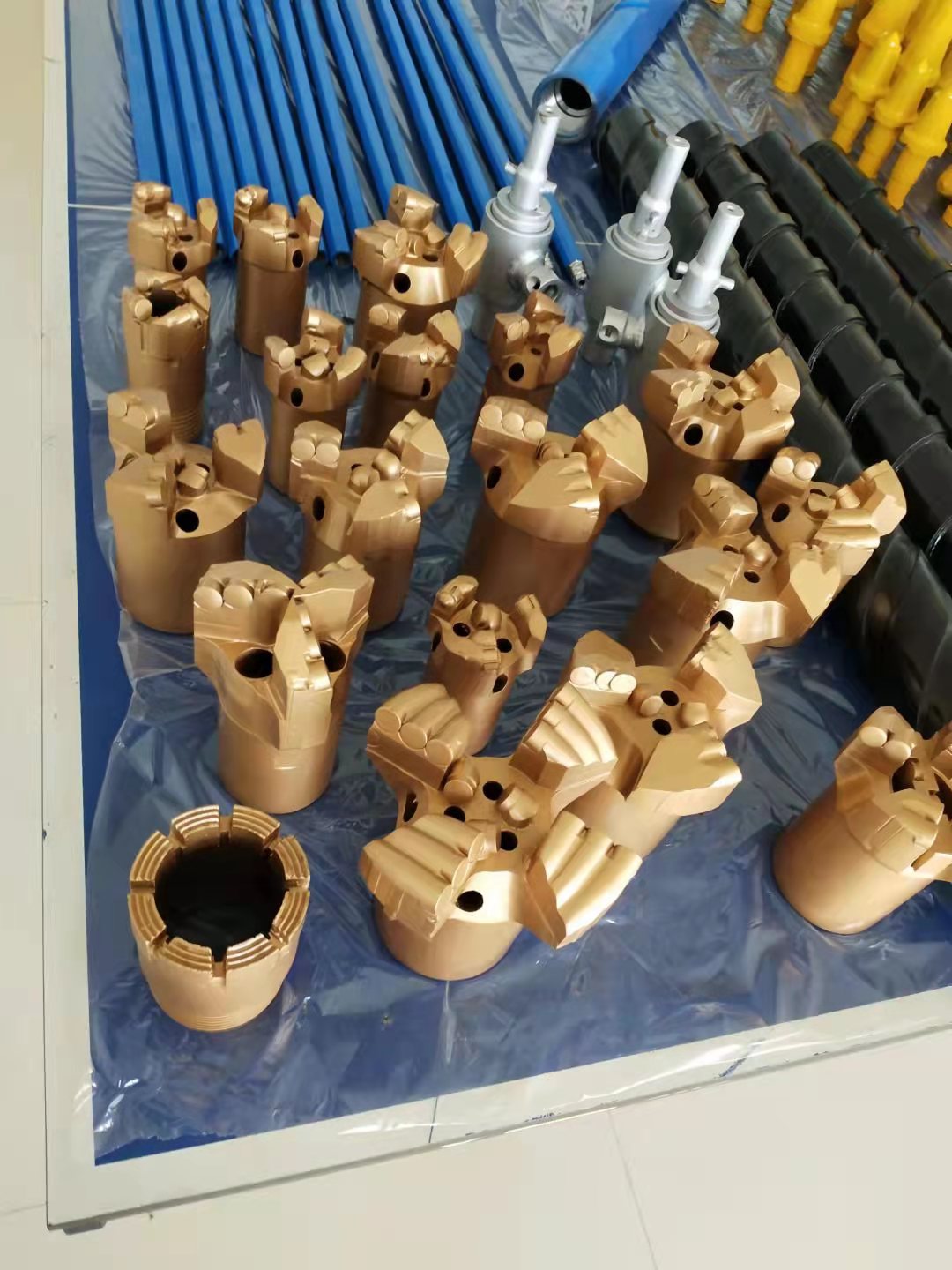 矿山机械配件金刚石钻头拓伦机电复合片钻头