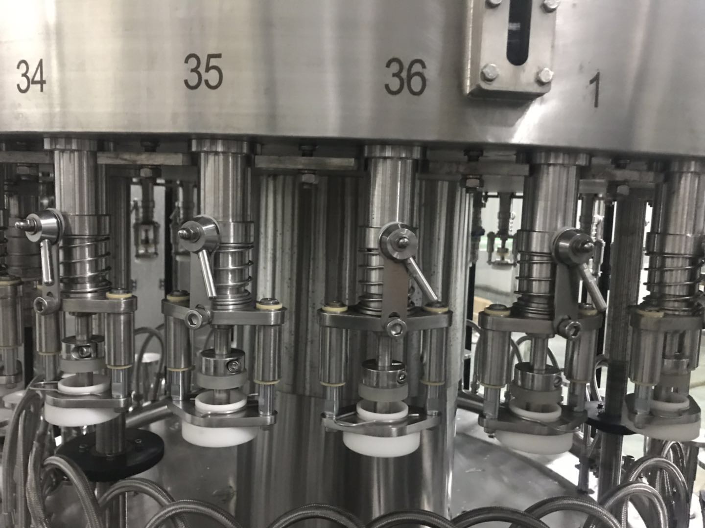 玻璃瓶36头南京轻工二手灌装机