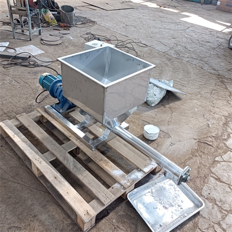 硅胶粉不锈钢加料机XWZF80公斤有机肥螺旋投粉机