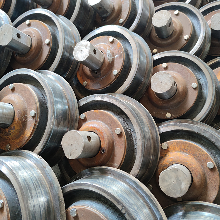 定制实心铸钢矿车轮对铸铁轨道导向轮森腾锻打窑车轮对