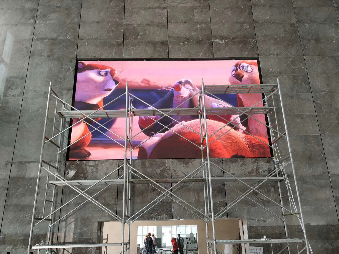 徐州户外p4室内全彩屏安装青岛led电子显示屏