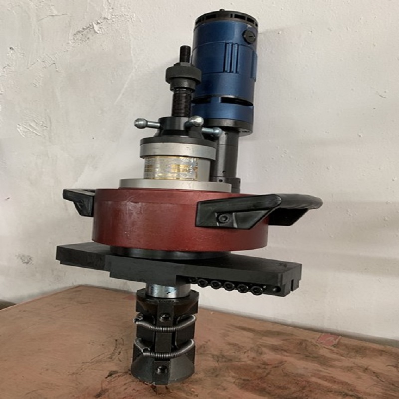 内涨式坡口机 产品描述一,产品特点:isy系列管子坡口机采用交流220v