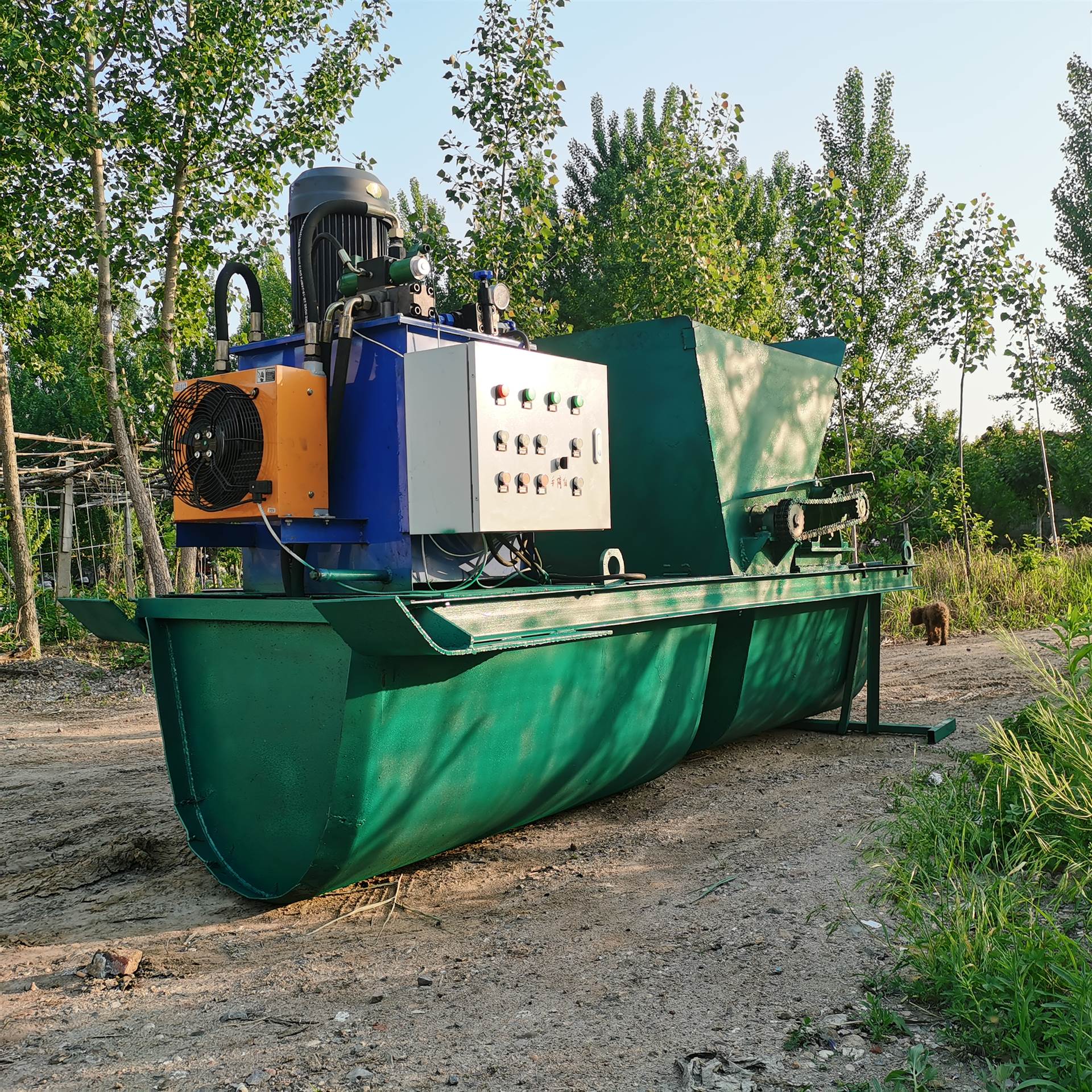 排水沟一次成形机u型边沟自走成形机小型v型沟渠成型机