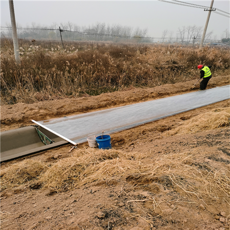 多功能梯形排水溝滑膜機u型水渠澆築機蝶形邊溝預製成形機