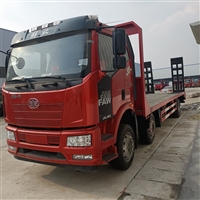 解放J6小三轴 拉150挖机上高速不超载 板长8.5米 二手挖机拖车