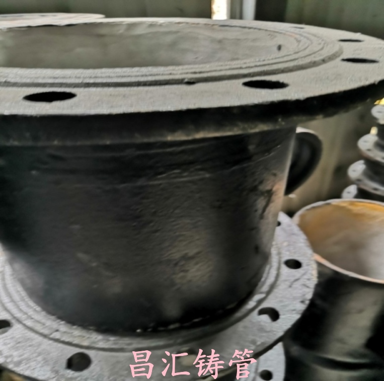 務(wù)川新興給水球墨鑄鐵管-球墨管配件定制承插雙盤四通