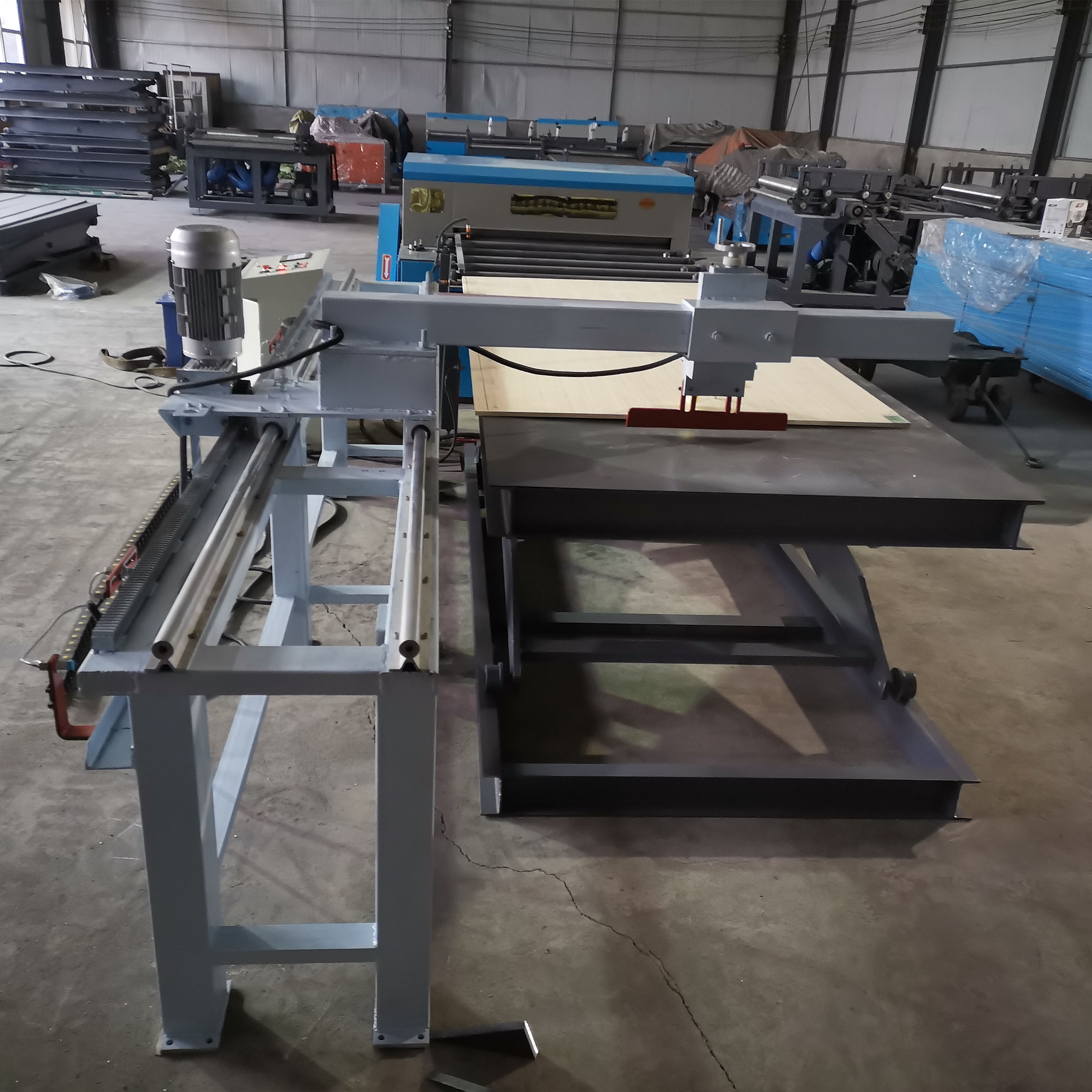 板式多片锯板式多片锯厂家优选邢台宏亚板式多片锯