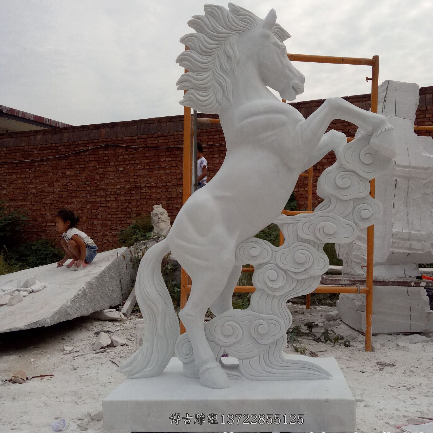 广西石雕马动物雕塑厂家