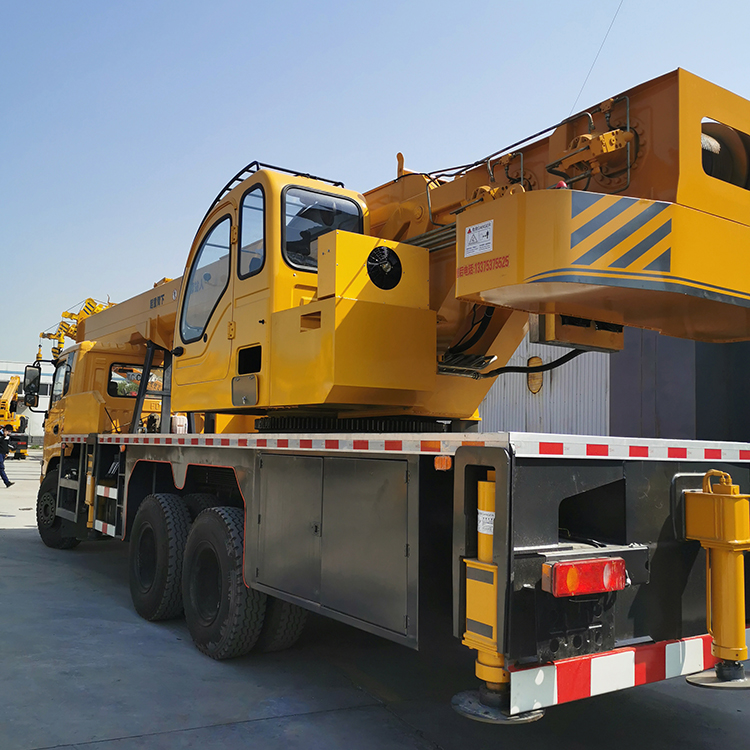 25吨东风风神吊车国六排量油电两用吊汽车吊建筑工程用