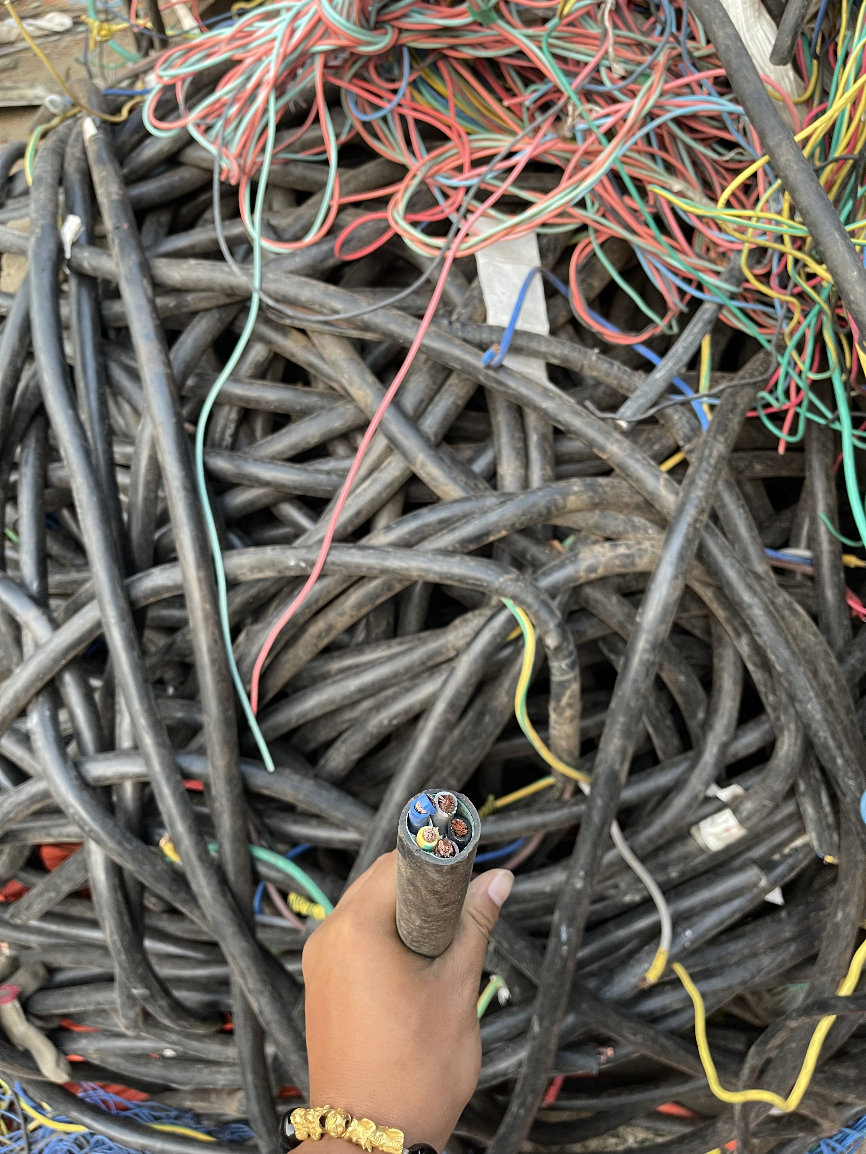 盐田区漆包线回收 AAA铜包铝线 省内电缆回收上门