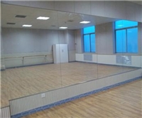 天津北辰区安装舞蹈镜子现场施工
