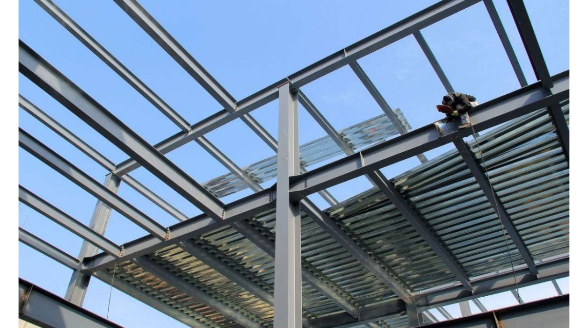 济南泰容钢立柱钢管桩钢 横梁立柱h型钢加工基地