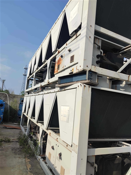 二手949KW开利螺杆式风冷热泵机组30XQ930一组两台转让