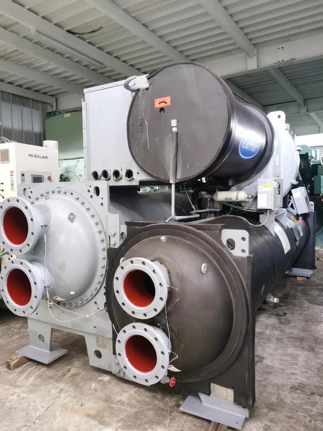 整套中央空调回收 东莞市二手制冷设备回收 螺杆式冷水机回收拆除