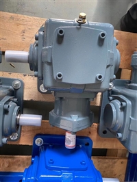 RV50-80-400W刹车电机小法兰105轴承减速机H1SH13