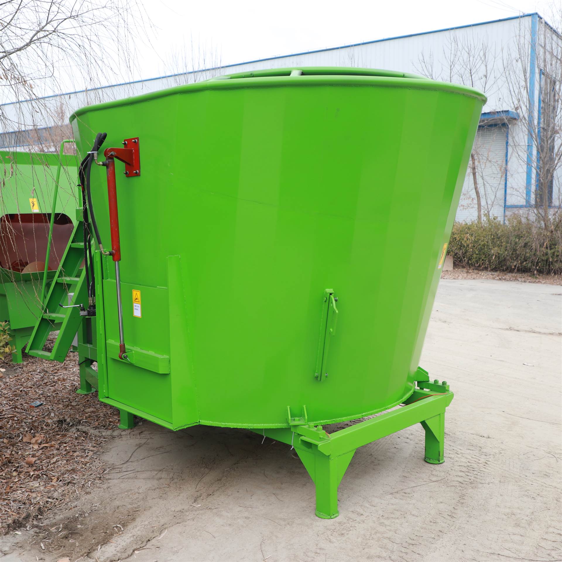 廊坊全日粮饲料搅拌机全日粮tmr饲料搅拌机产品