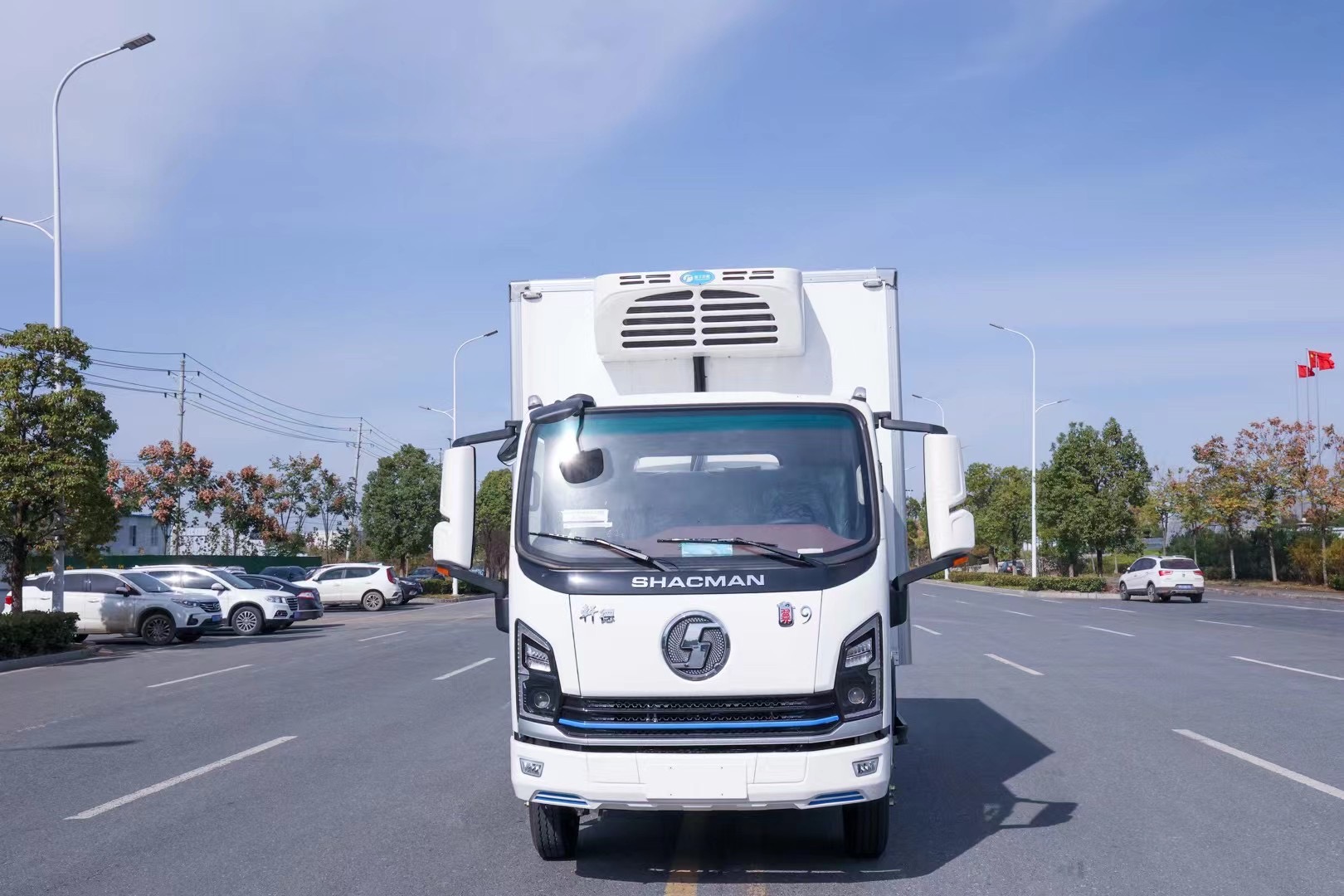 陕汽轩德翼9蓝牌冷藏车4米2冷藏车厂家优惠支持分期
