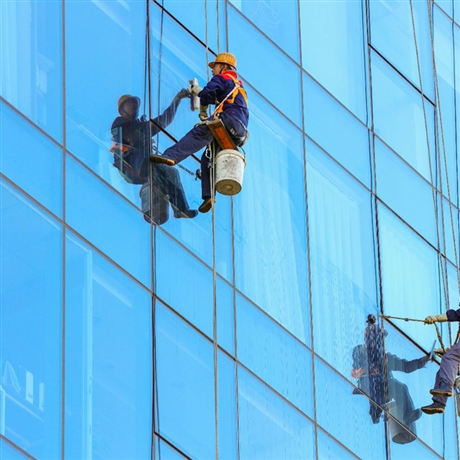 邯郸写字楼外墙清洗高空玻璃清洗公司欢迎选择一轩保洁