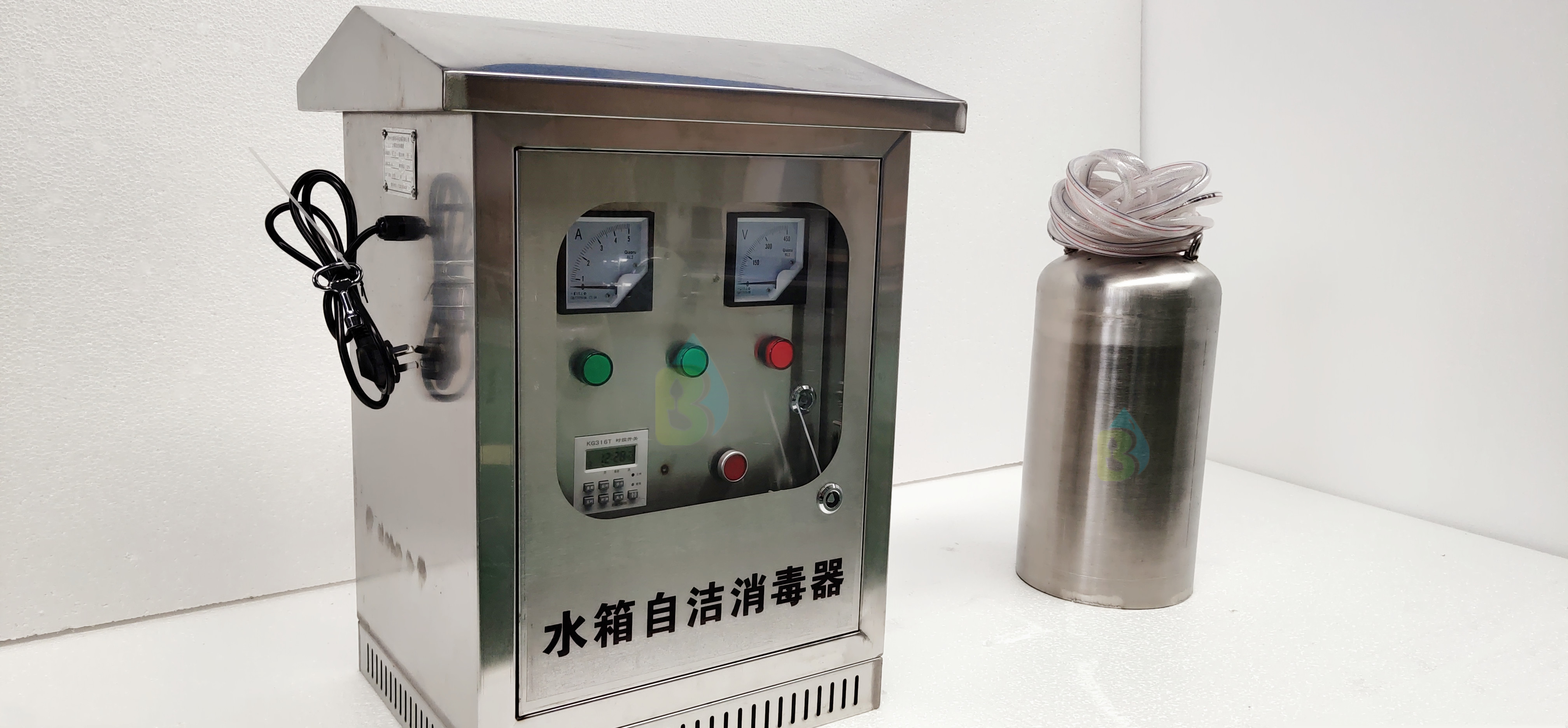 水箱自洁消毒器