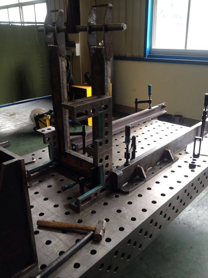 三维柔性焊接平台 多孔二维平台 铸铁平板 钢板拼接平台