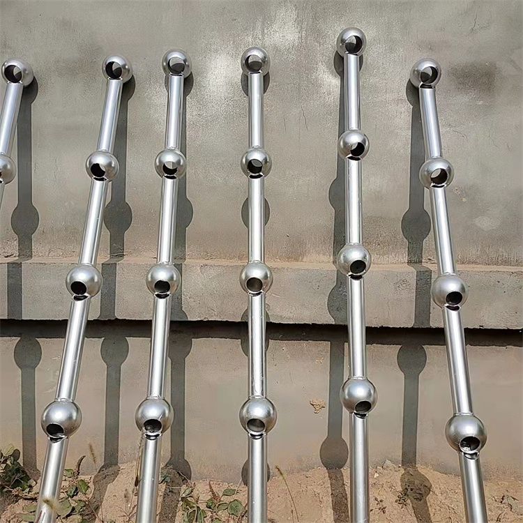 球接栏杆生产安装效率非常高.