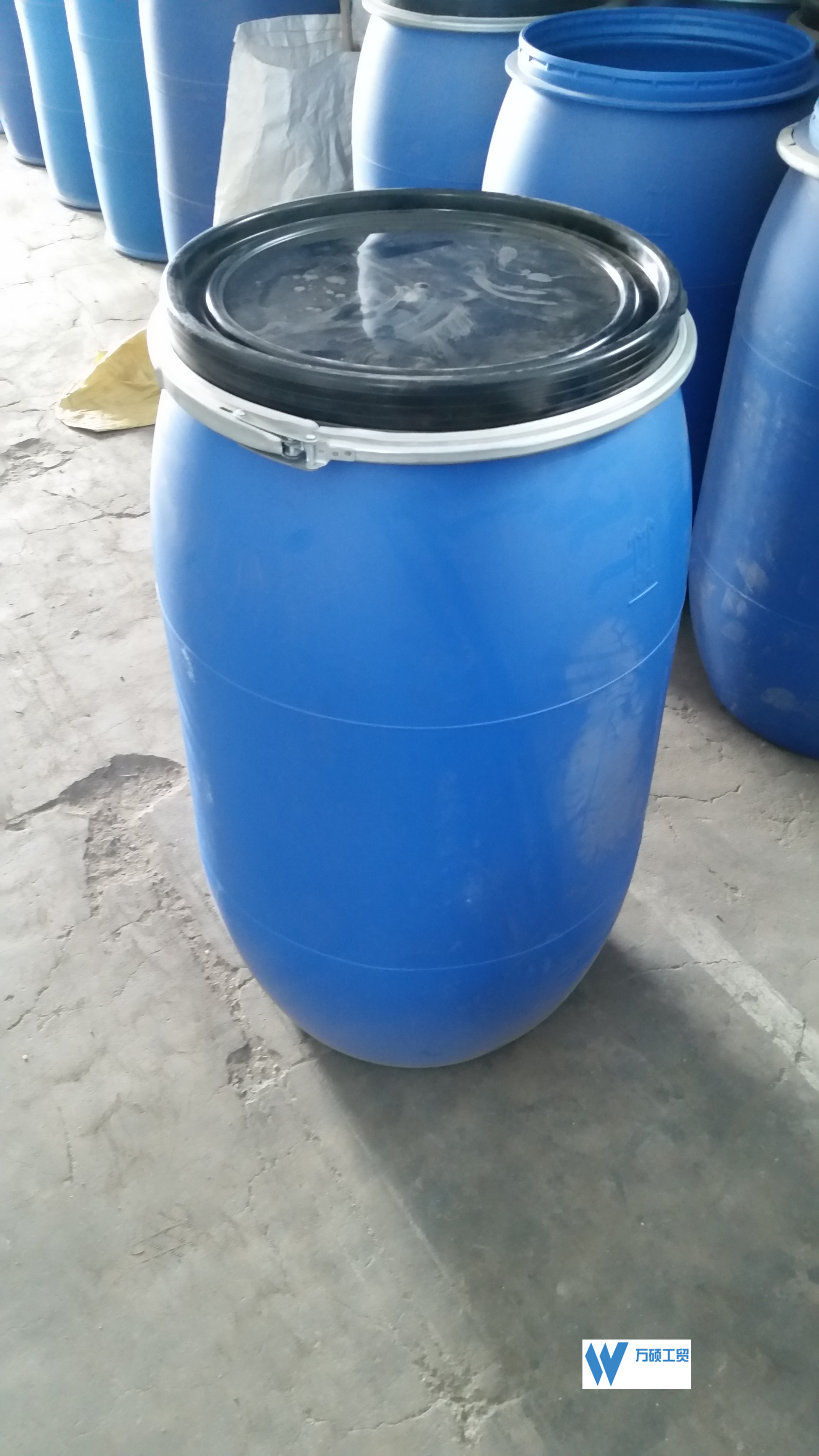 上海开口塑料桶厂家开口化工包装桶供应开口铁箍桶供应万硕