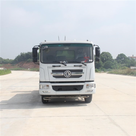 衡水護(hù)欄清洗車(chē) 多利卡10方灑水車(chē)