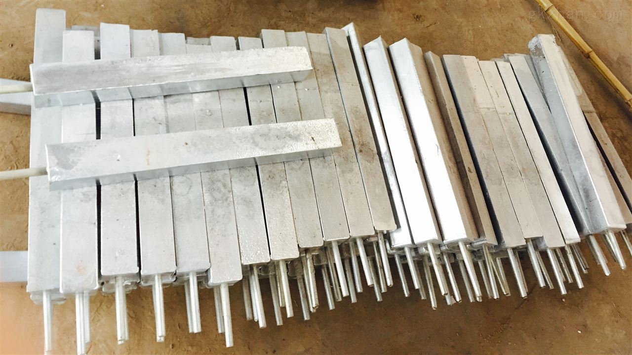 码头钢桩阴极保护铝合金牺牲阳极防腐工程