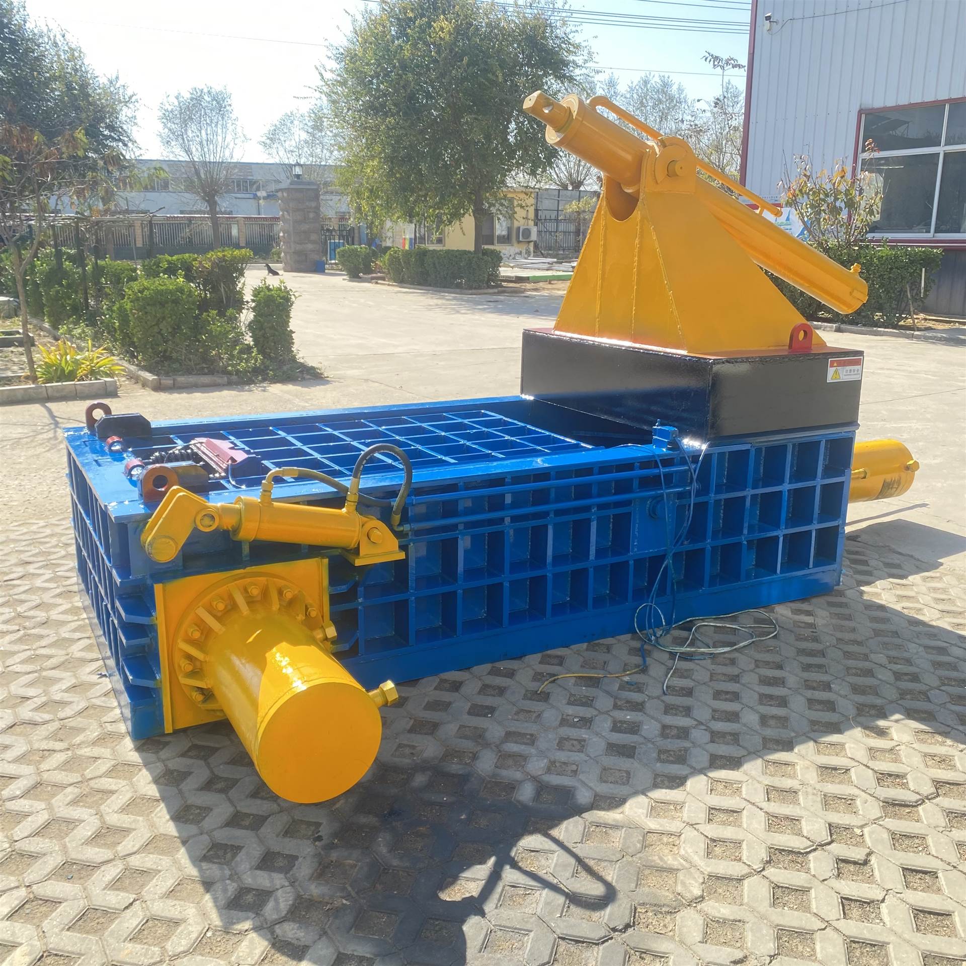 120吨金属压块机金属易拉罐压缩机钢筋铁皮铝屑压块机