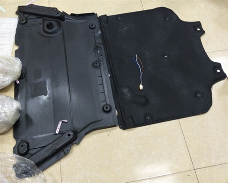 奧迪發(fā)動機下護(hù)板 機蓋 汽油泵 起動機 冷氣泵