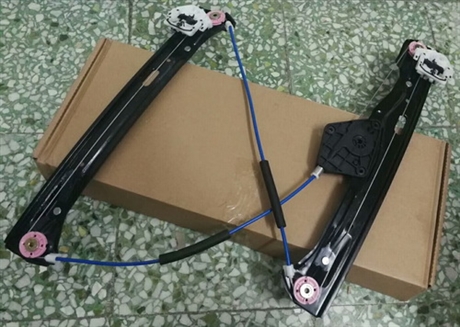 寶馬F35 F30左前門升降架 起動(dòng)機(jī) 空調(diào)泵 減震器