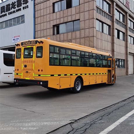 东风56座中小学生专用校车国6校车长头校车安全校车