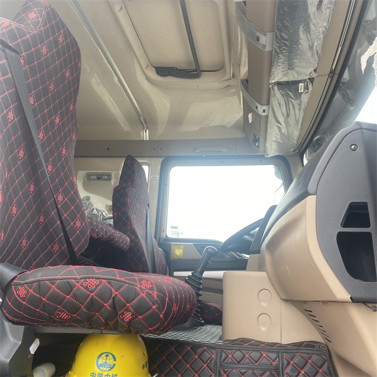 供应二手三一商砼搅拌车二手豪沃水泥搅拌车二手德龙运输搅拌罐车