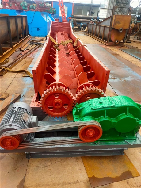 云南浮选机    跳汰机，黄金选矿机，摇床收售