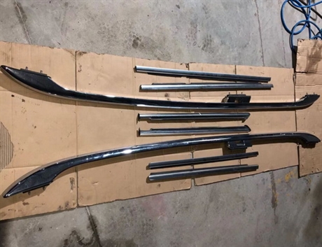 奔驰GL级 W164车身亮条 羊角 节气门 冷疑器 水泵