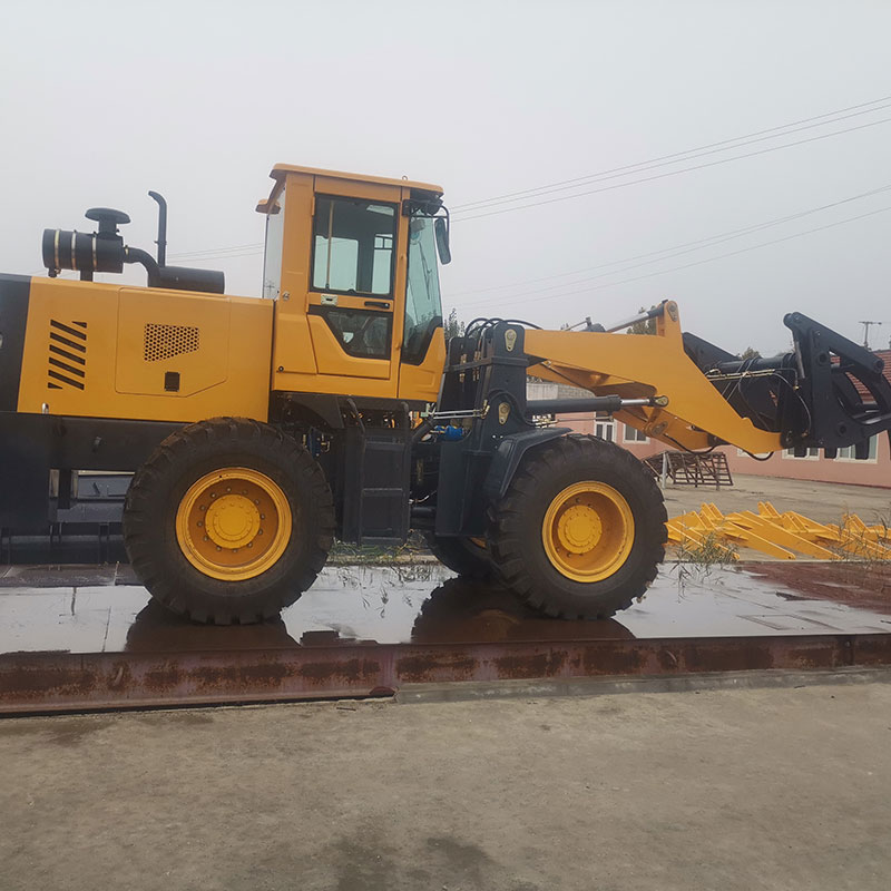 大型抓草机大型抓草机价格重工林业抓木机