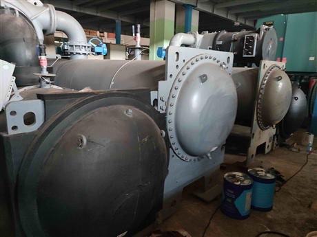 出售二手1161冷噸開(kāi)利離心機(jī)，開(kāi)利離心式冷水機(jī)組，承接工廠拆除