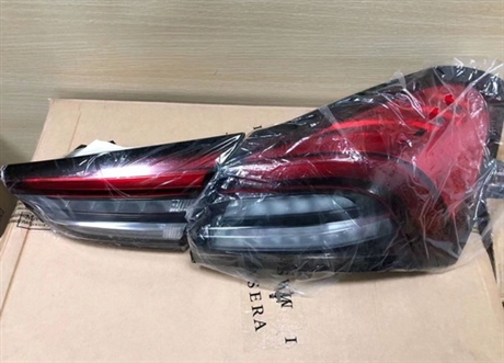 瑪莎拉蒂21款尾燈 油底殼 冷疑器 鼓風機