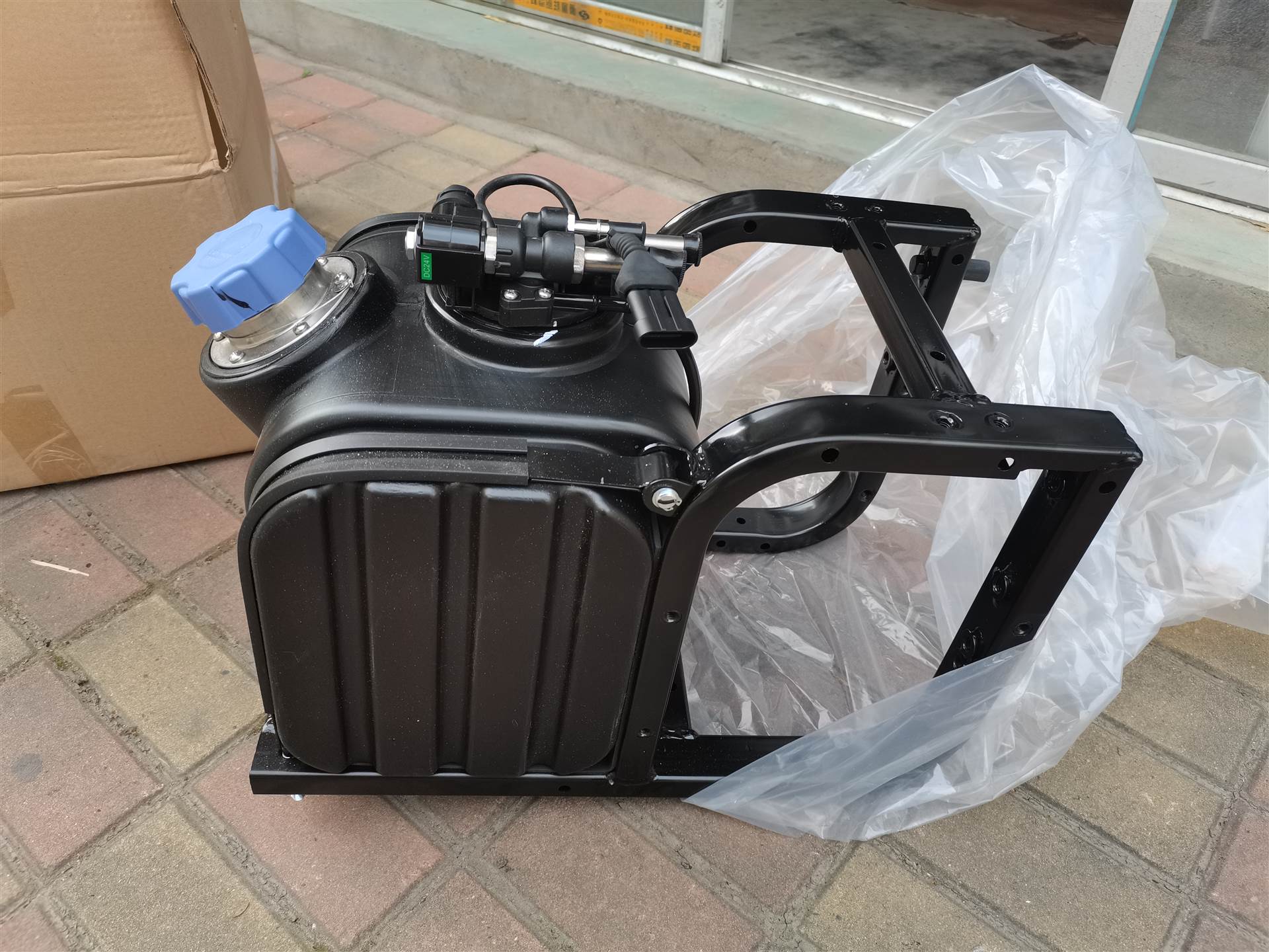 原装东风凯普特k7尿素泵尿素箱尿素罐总成就是好