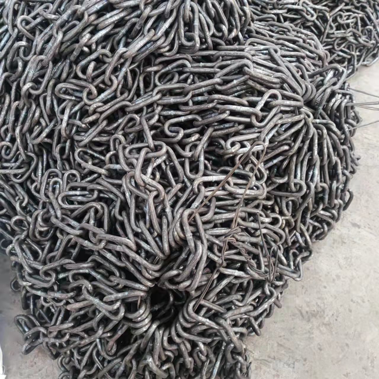 矿用圆环链条20mn2材质g80起重链条不锈钢链条高强度坚固耐用绿化链条