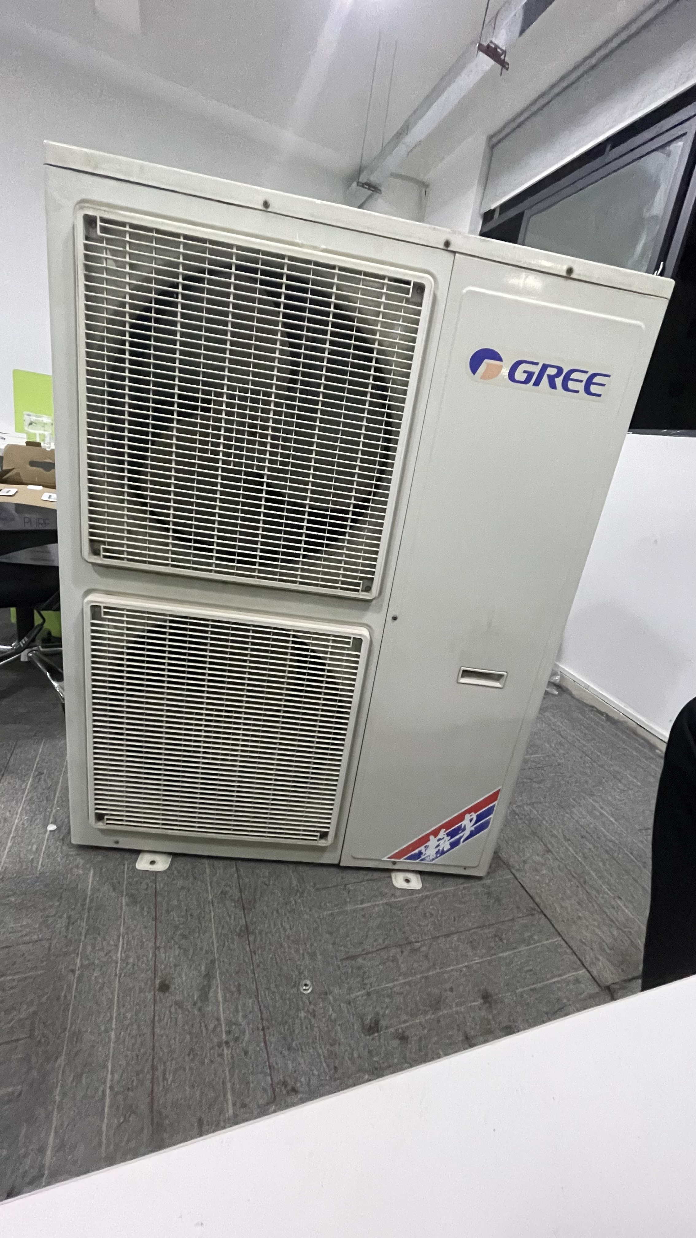 美的二手空调处理 广州立柜式空调回收价格 美的空调机组拆卸