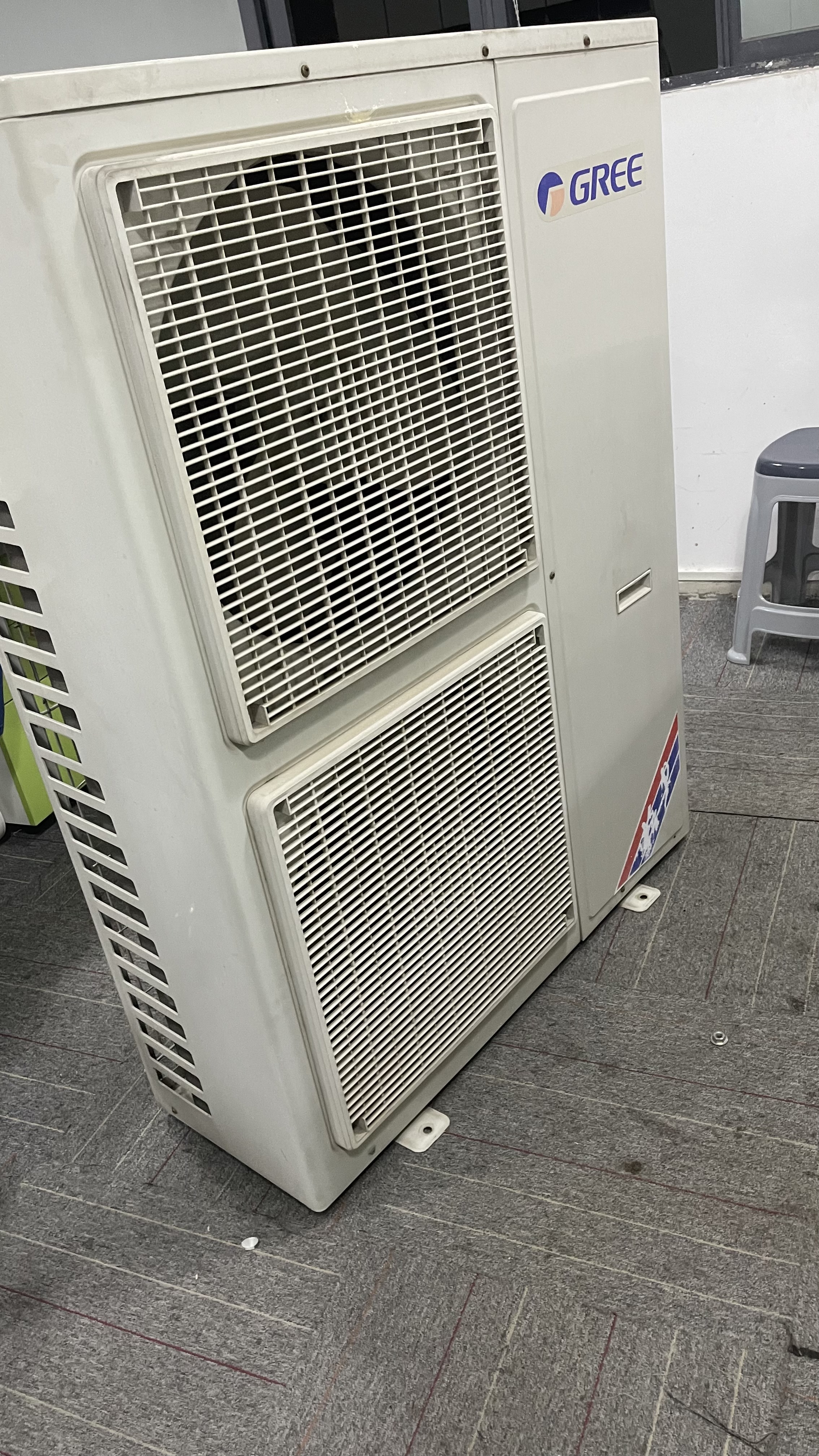 回收旧空调 上门看货 美的客厅专用中央空调回收 制冷机组