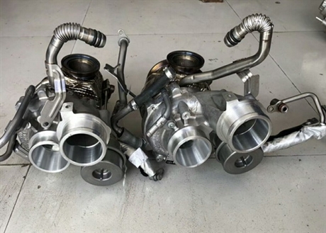 迈巴赫S560涡轮增压器 减震器 前嘴 冷凝器 冷气泵