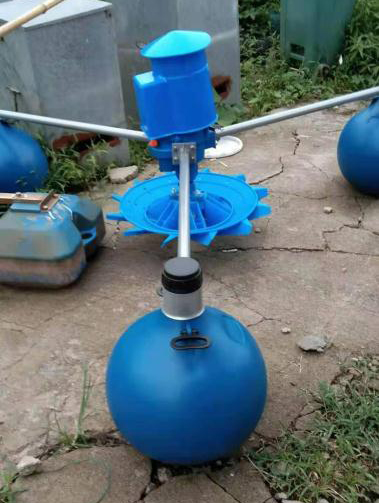 三相380v075kw打氧机养鱼叶轮增氧机750w鱼虾蟹塘浮球增氧泵