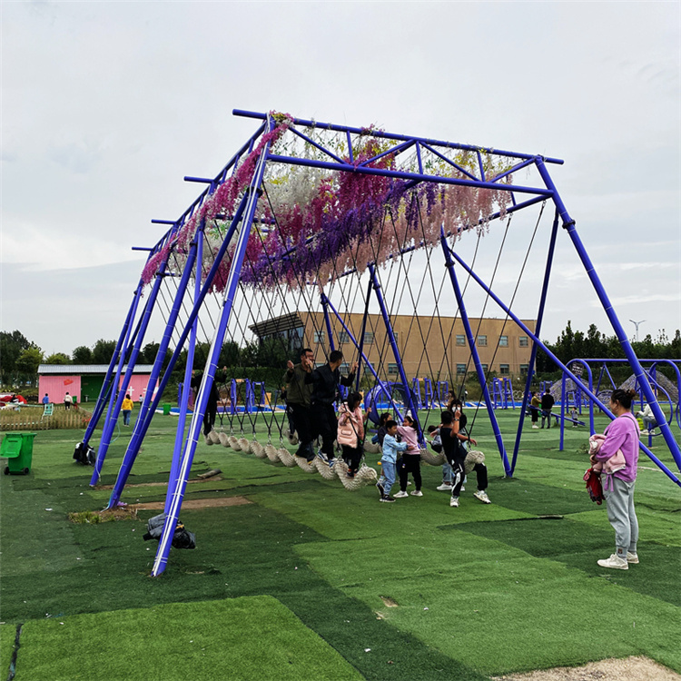 景区网红多人秋千设备无动力体能乐园景区游乐设备厂家直供